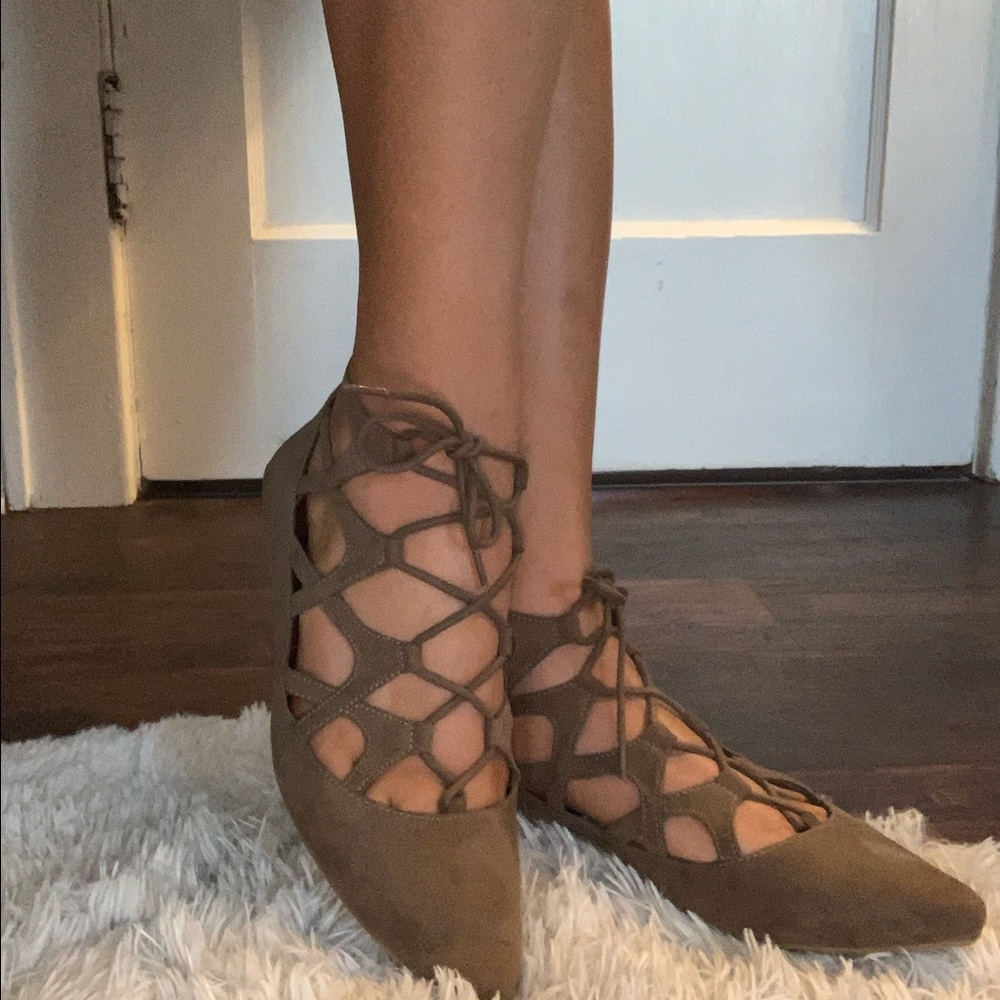 Flats - Picture 3 of 3